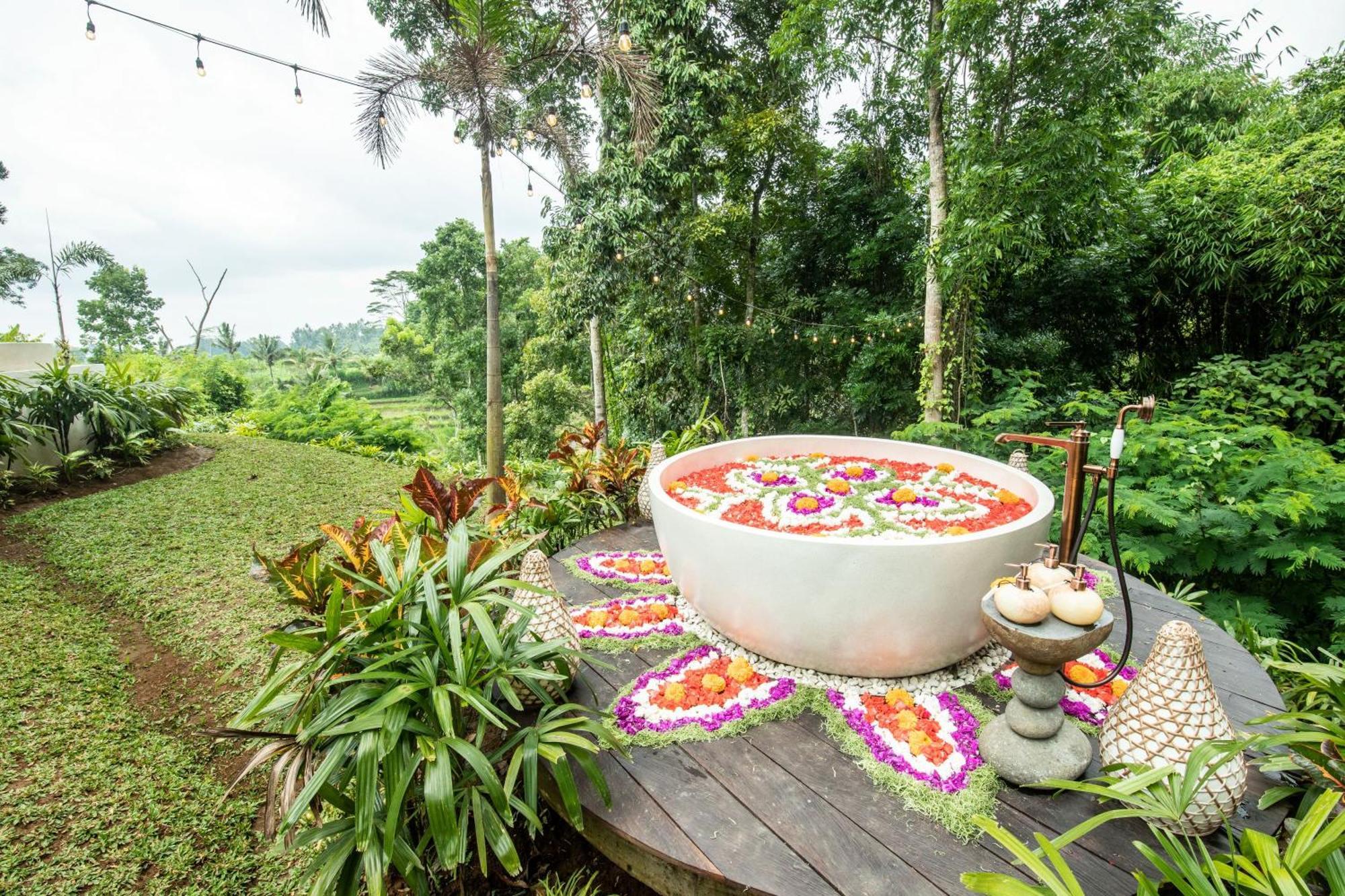 Magic Hills Bali - Magical Eco-Luxury Lodge Selat Zewnętrze zdjęcie